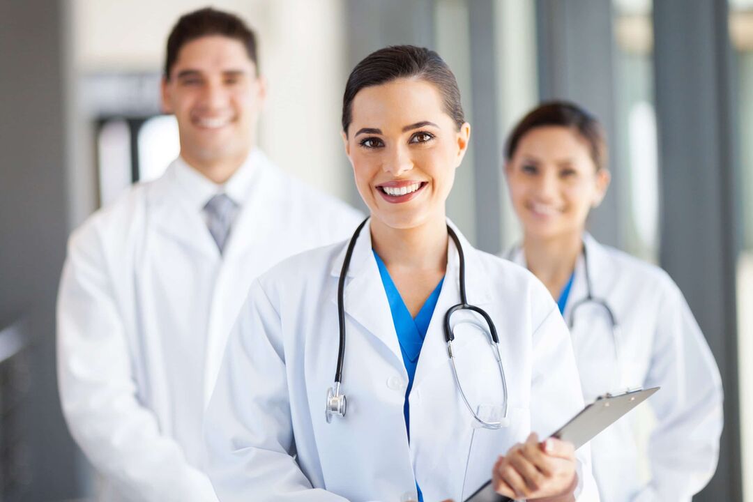 Os médicos agrandan rapidamente o pene